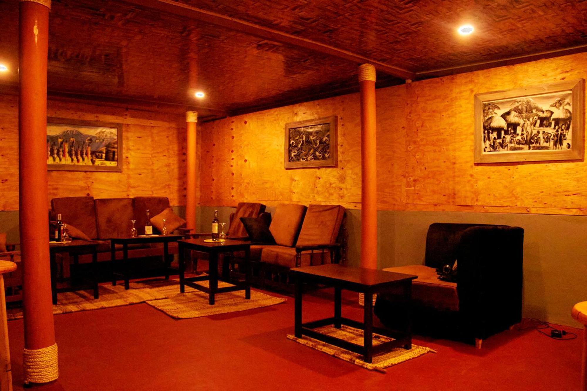 Cajanus Inn Karatu Luaran gambar